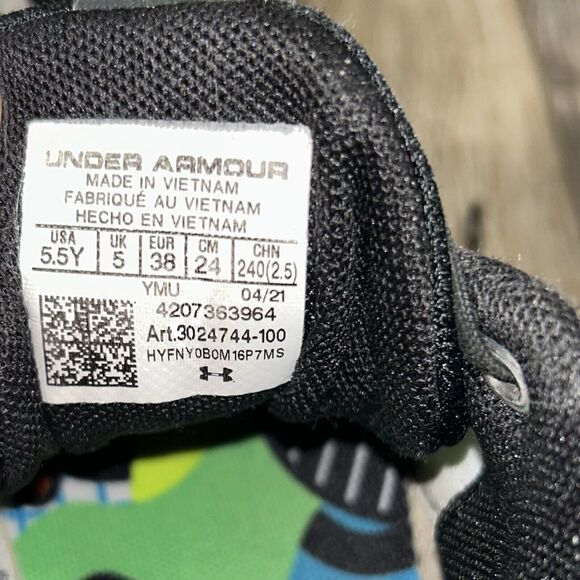 Under Armour Youth US Size 5.5Y Black White Blue Scramjet Shoes 3024744-100 - Picture 12 of 12